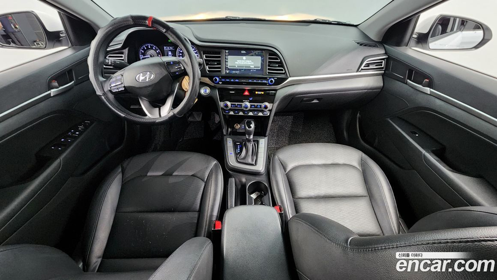 Hyundai The New Avante AD 1.6 (10.2019)