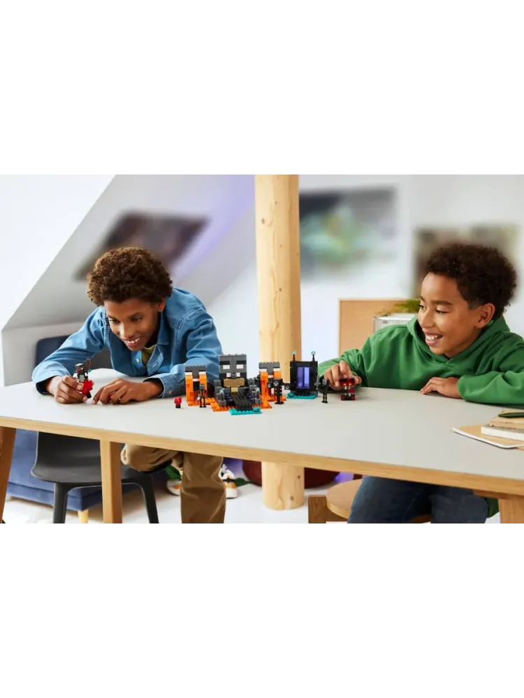 Конструктор Minecraft 21590 Битва за Увядание