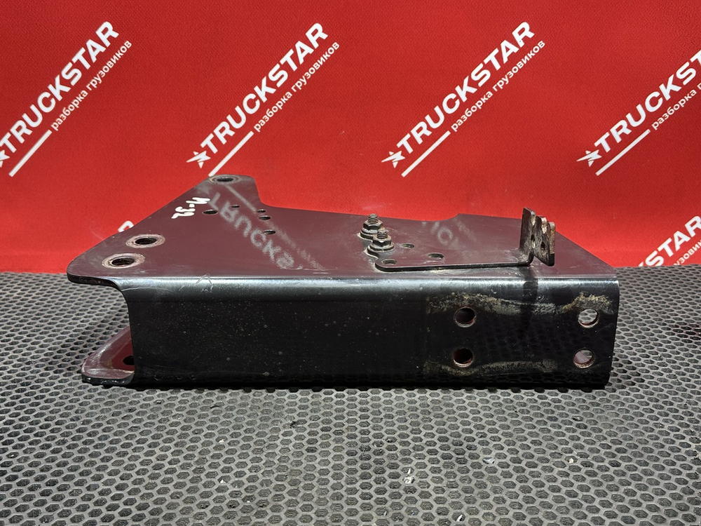 Кронштейн торсиона кабины 2017г