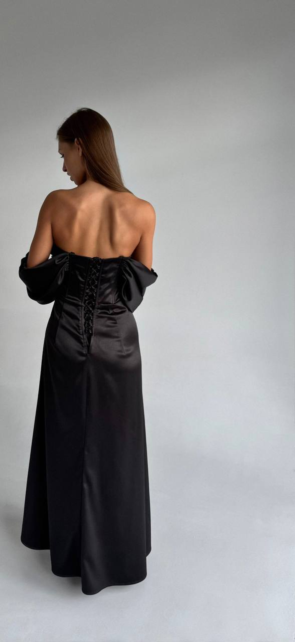 Платье с рукавами-качелями