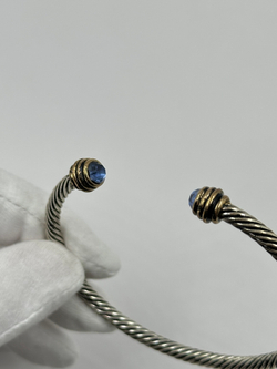 Браслет кафф с голубыми вставками