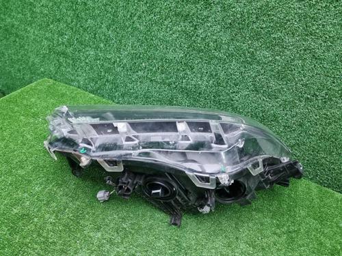 Фара левая Toyota RAV4 5 XA50 (2018-н.в,) LED