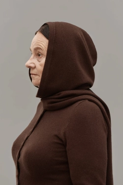 Капюшон из шерсти мериноса