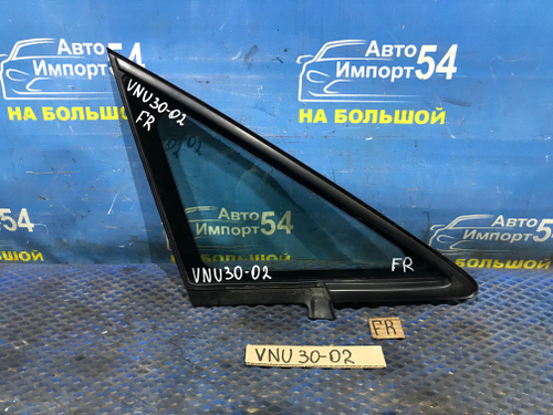 Форточка в кузов передняя правая NISSAN PRESAGE 1998
