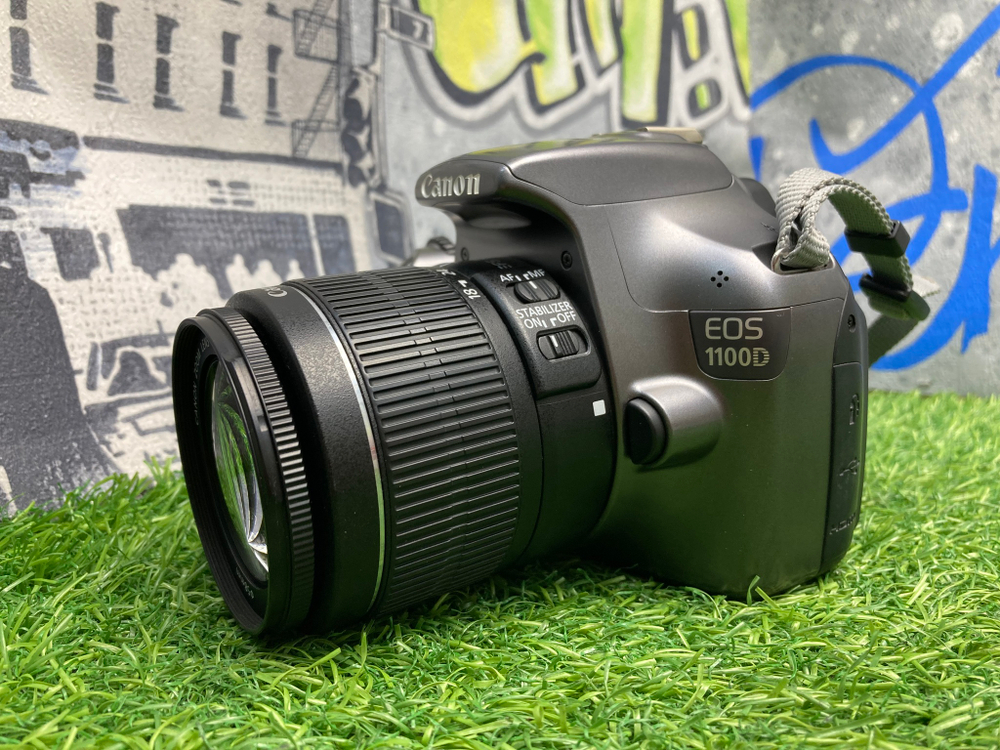 Canon 1100D kit 18-55mm IS ll 12.800 кадров