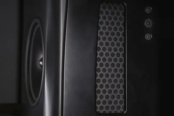 Dutch & Dutch 8c Studio Speaker Black