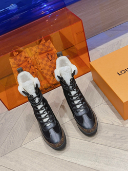 Louis Vuitton Laureate Desert Boot