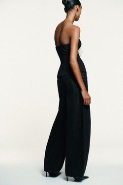 ZARA ТОП С ОТКРЫТЫМИ ПЛЕЧАМИ И КОНТРАСТНЫМ ЦВЕТКОМ, ЧЕРНЫЙ