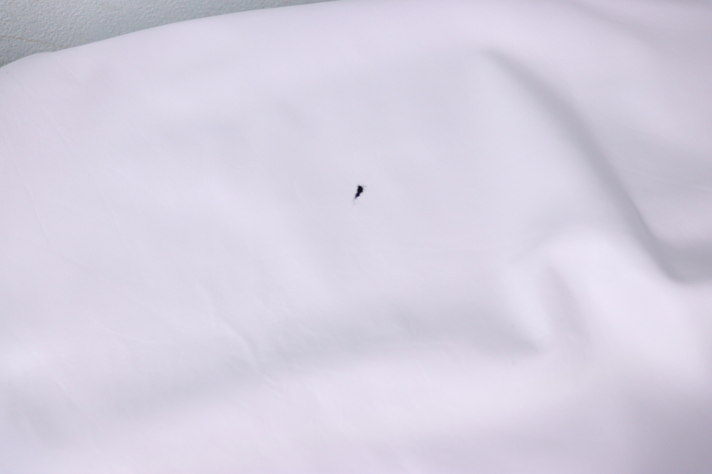 Уценка: 0,9-1,2 Мебельная кожа Сакура Белая 258дм²