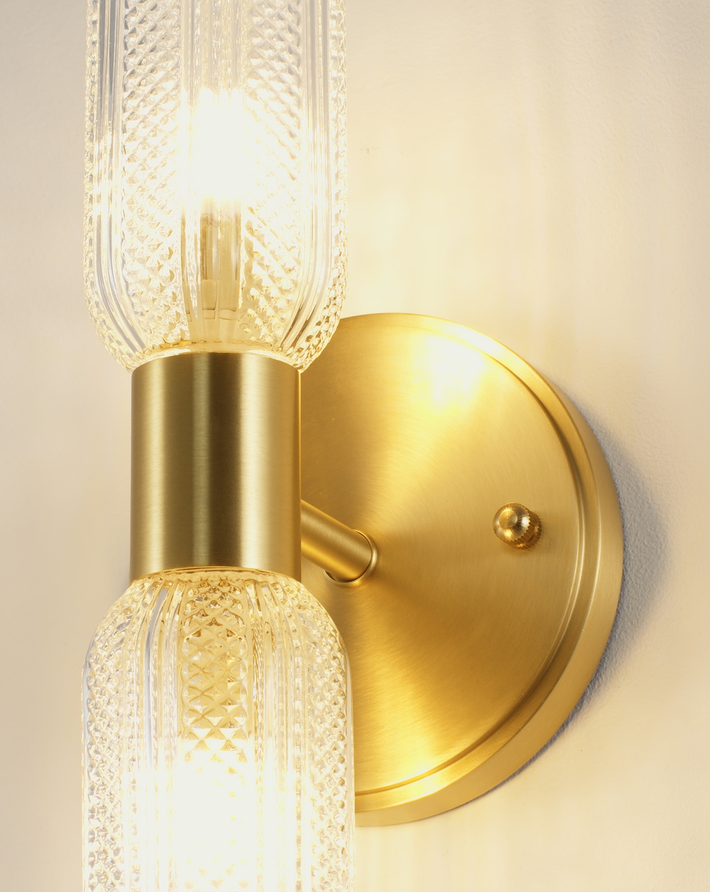 Светильник настенный Moderli V11018-2W Brass