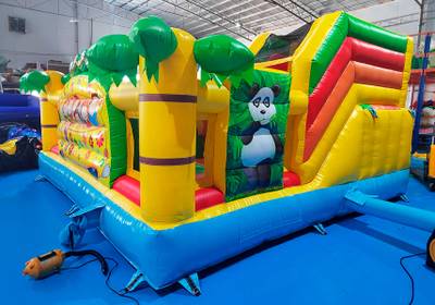 Коммерческий надувной батут «Сафари-экскурсия 2», 5x5x2.8 м.