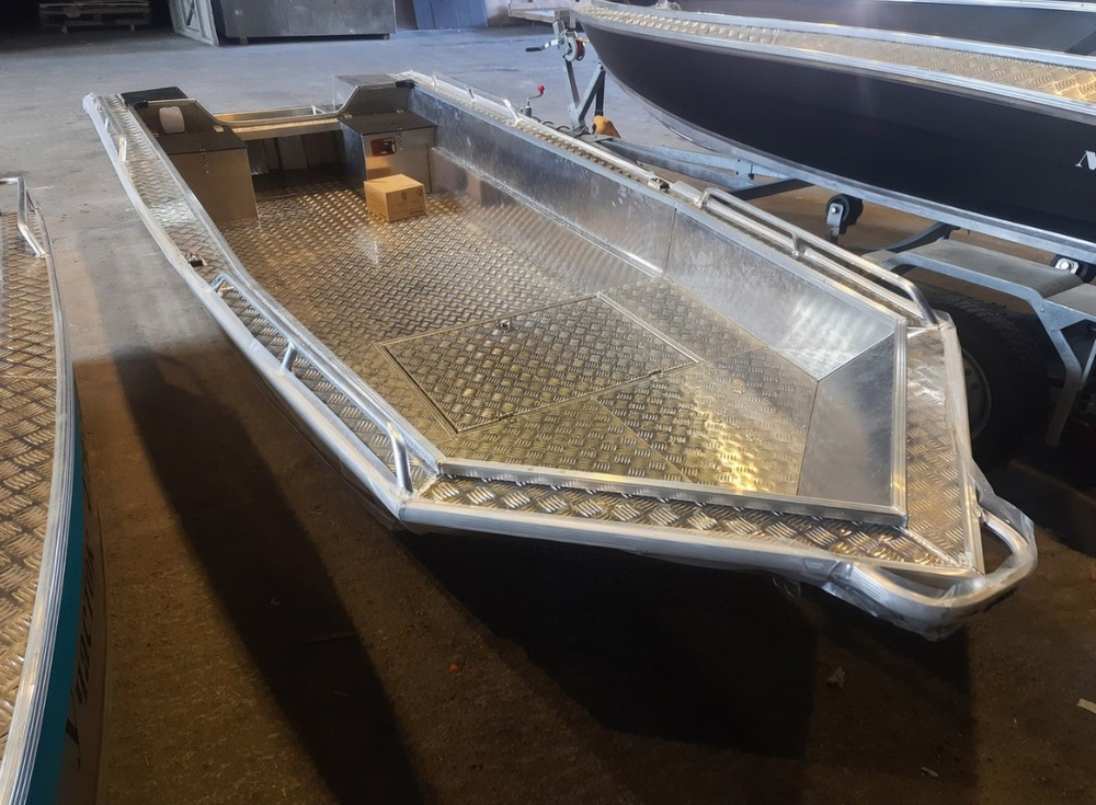 Алюминиевая лодка WELLBOAT-47