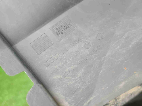 Накладка ПТФ левая VW Tiguan 2 (2016-2020)