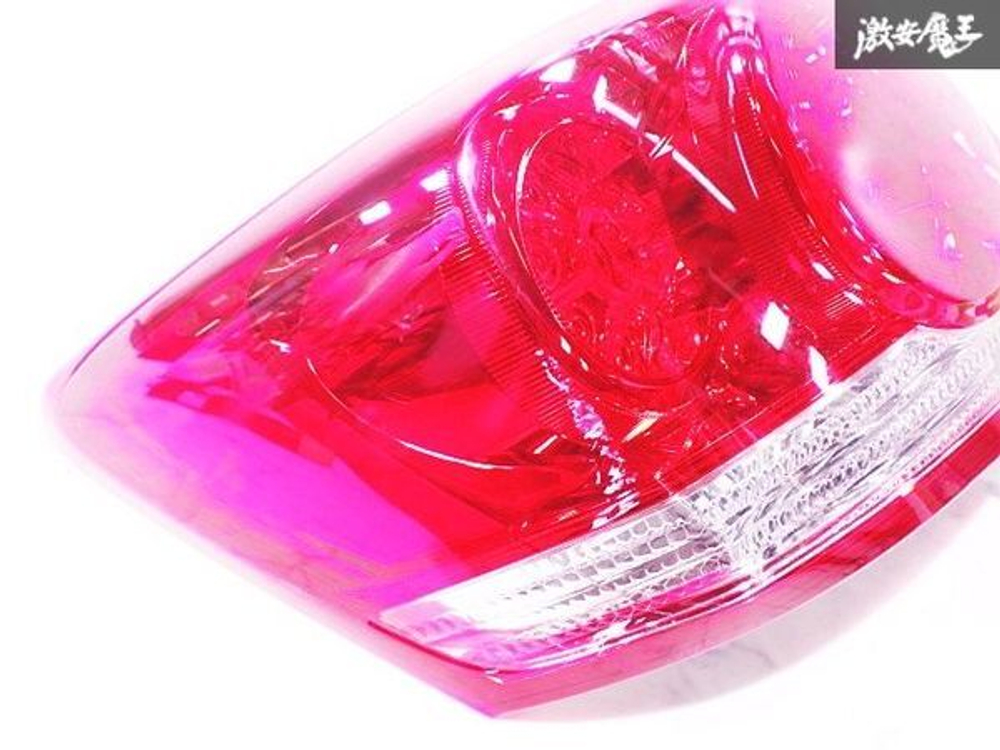 стоп левый Toyota Allion NZT260 ZRT265 2012