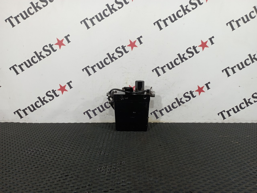 Насос подъема кабины 2023г