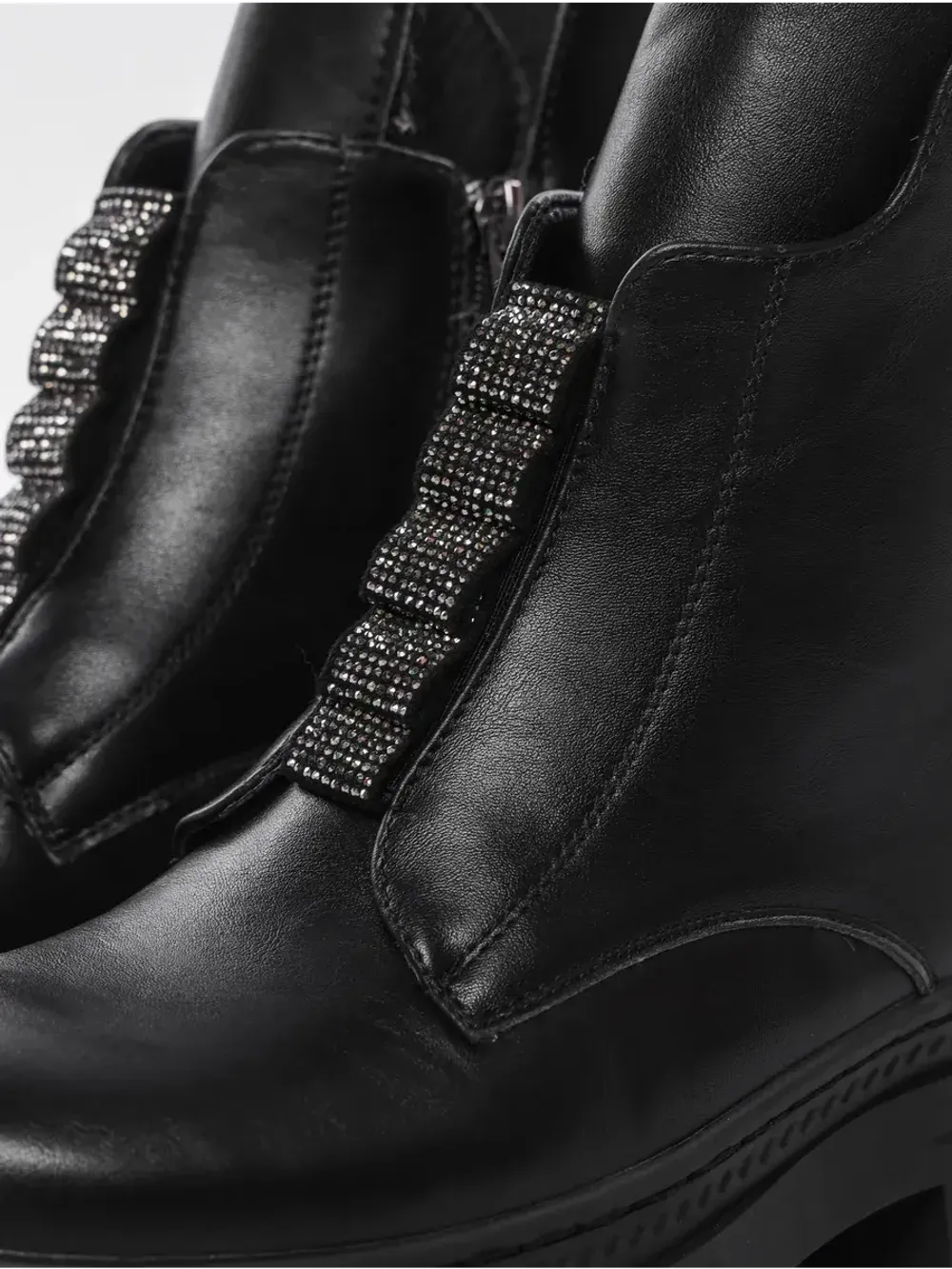 Зимние ботинки на высокой платформе