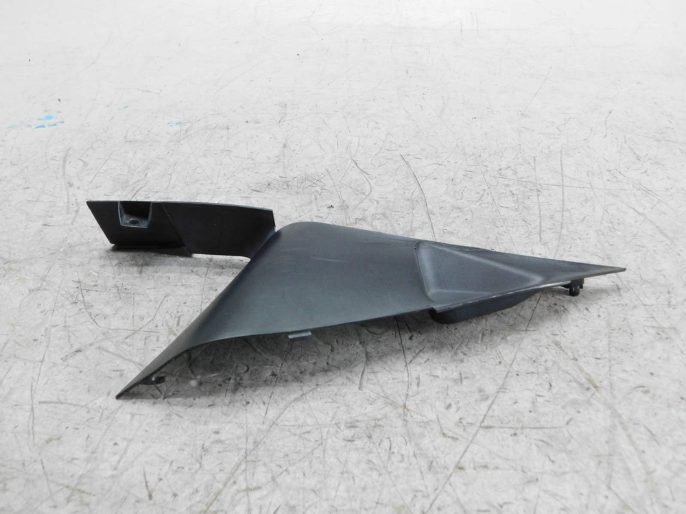 Пластик внутренний правый Honda CBR600RR 06-08 64335-MFJ
