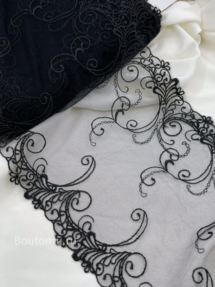 Кружево черное с вышивкой 210 мм