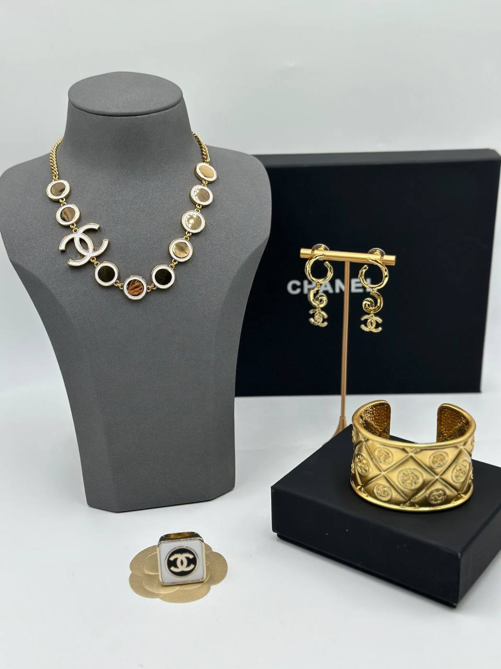 Чокер CHANEL