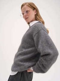 Джемпер с шерстью енота "Серый меланж" женский