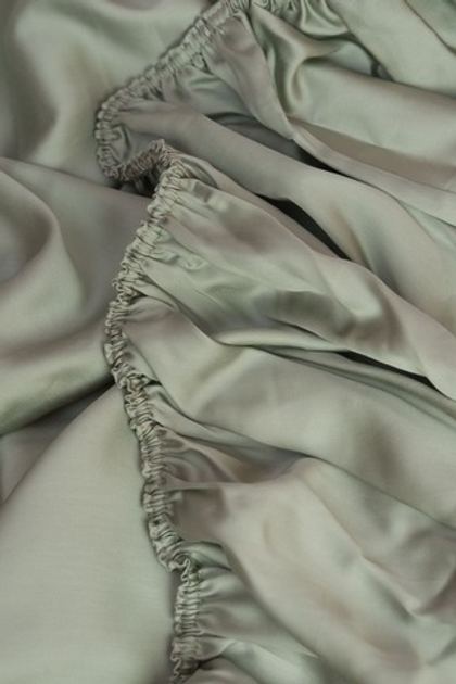 Простыня на резинке 180x200x40 German Grass Olive Brilliant зеленая Зеленый
