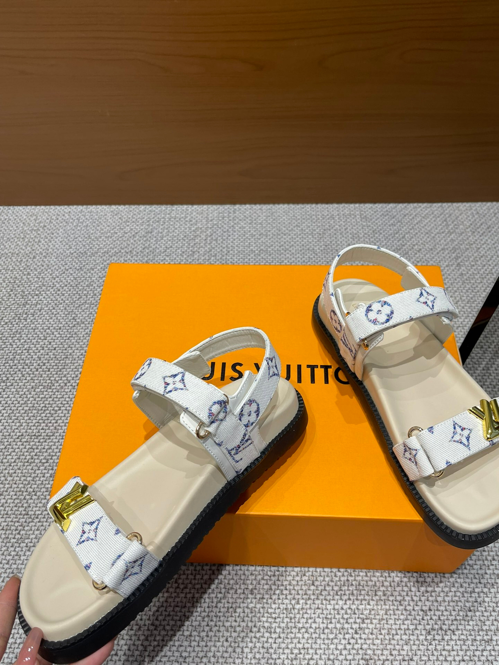 Louis Vuitton Sunset Comfort Flat Sandal