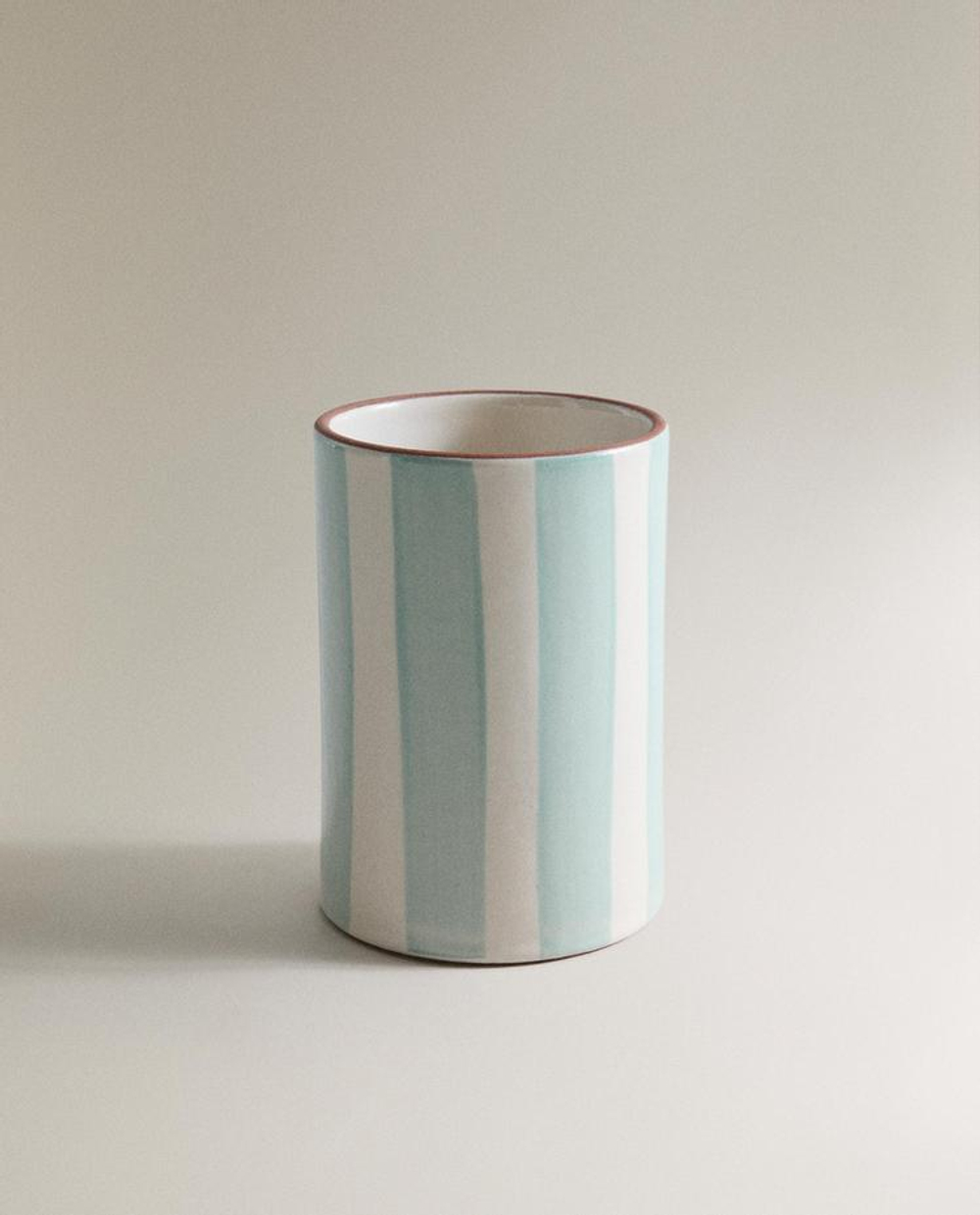 ZARA HOME СТАКАН ДЛЯ ЗУБНЫХ ЩЕТОК ИЗ КЕРАМИКИ В ПОЛОСКУ, СИНИЙ