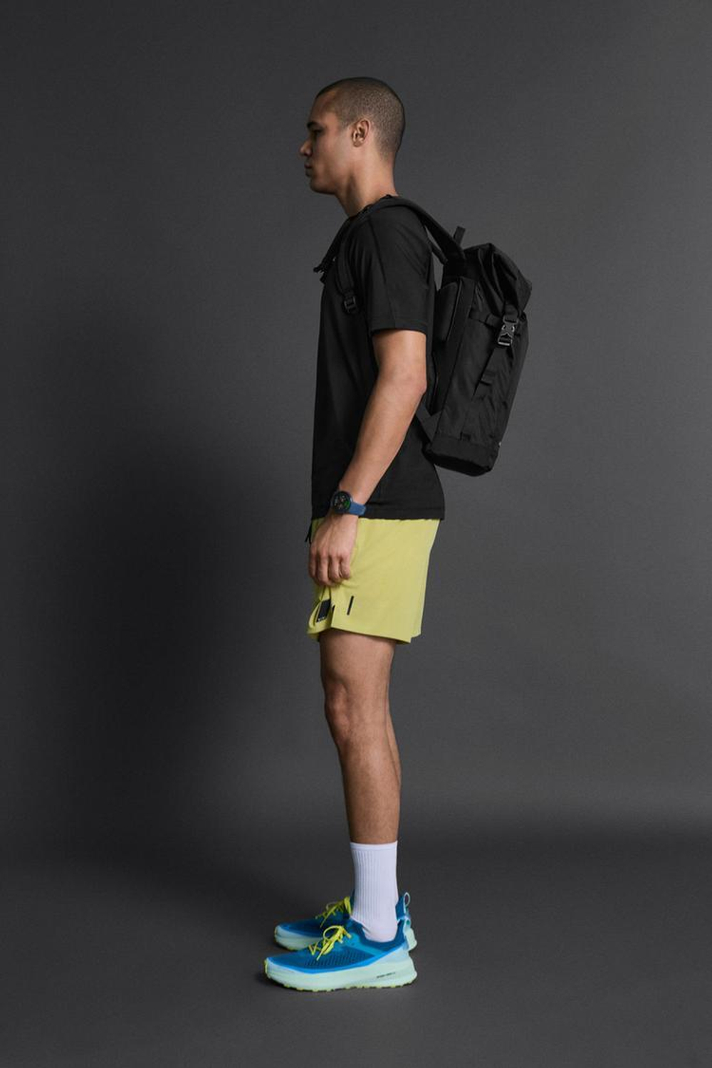 ZARA БАЗОВАЯ СПОРТИВНАЯ ФУТБОЛКА, ЧЕРНЫЙ