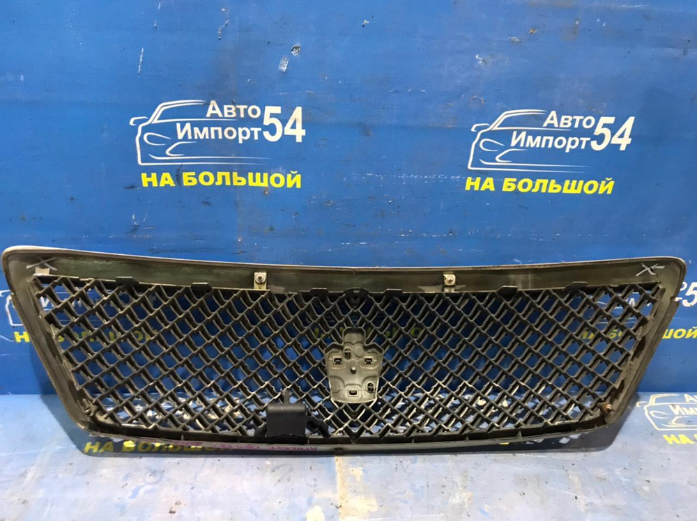 Решетка радиатора TOYOTA CROWN 2003-2005
