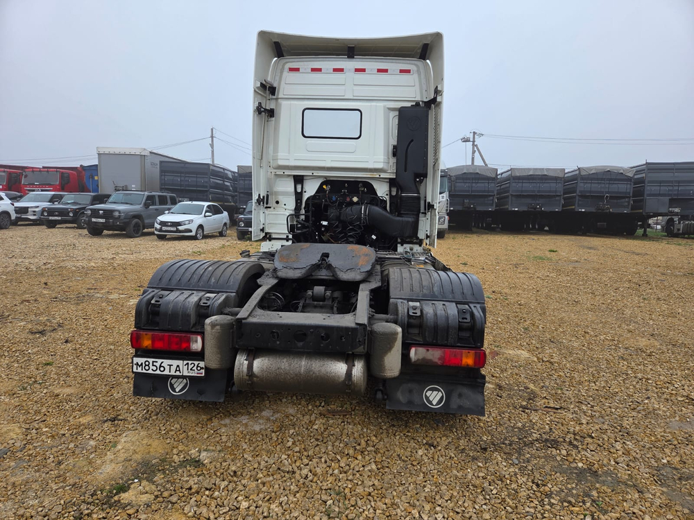 Foton AUMAN 4x2 Седельный тягач BJ4189SLFKA (Дизельный, 11,8 л, 470 л.с. АТ)