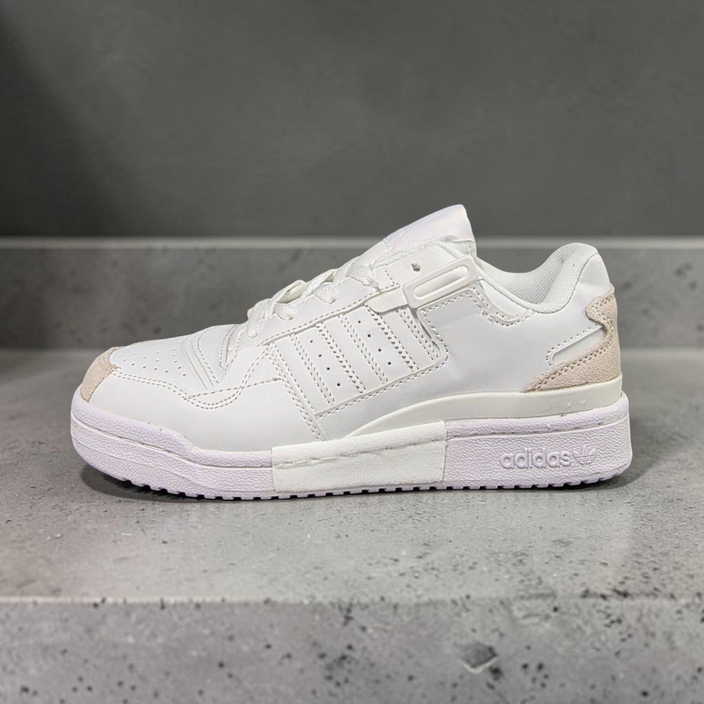 Adidas Forum 84 Low • White