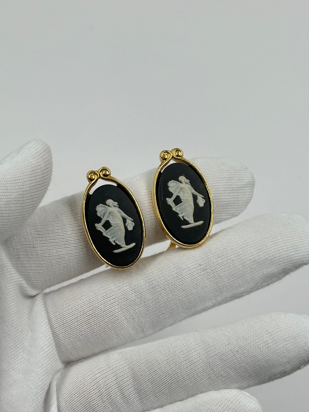 Клипсы Wedgwood