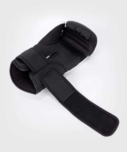 Перчатки боксерские Venum Challenger 4.0 Black/White