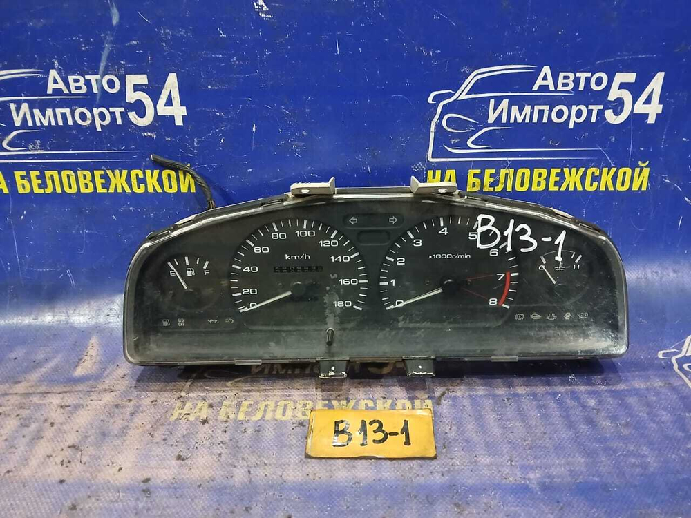 Щиток приборов NISSAN SUNNY 1990