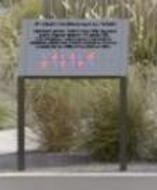 Информационный стенд у памятников