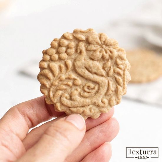 Скалка с узором Райский Сад