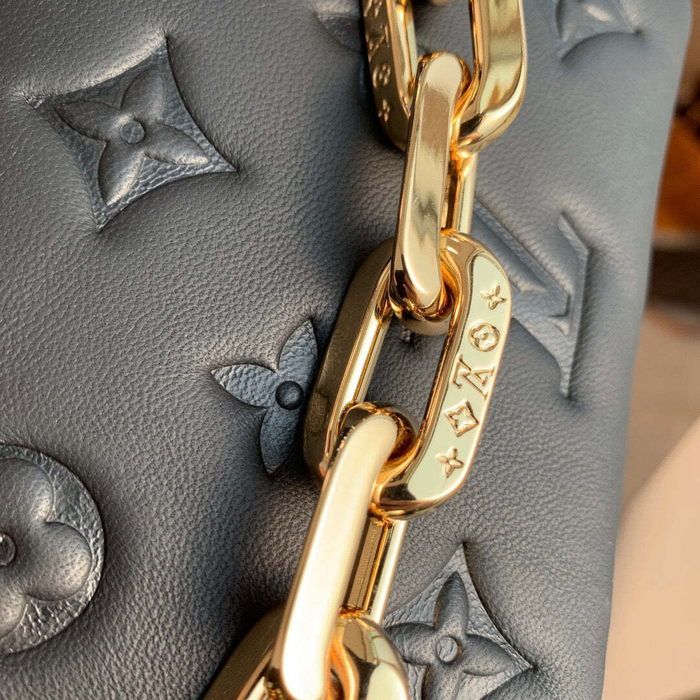 Louis Vuitton Coussin Beltbag