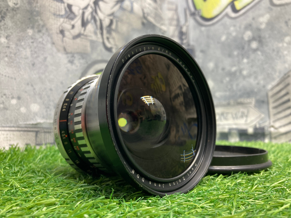 Carl Zeiss Jena Flektogon 4/50mm