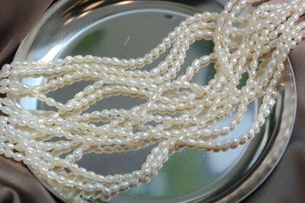 Жемчуг натуральный-mini 2,6мм, рис