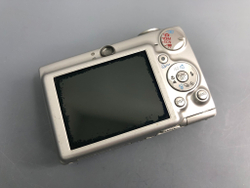 Canon Digital IXUS 750