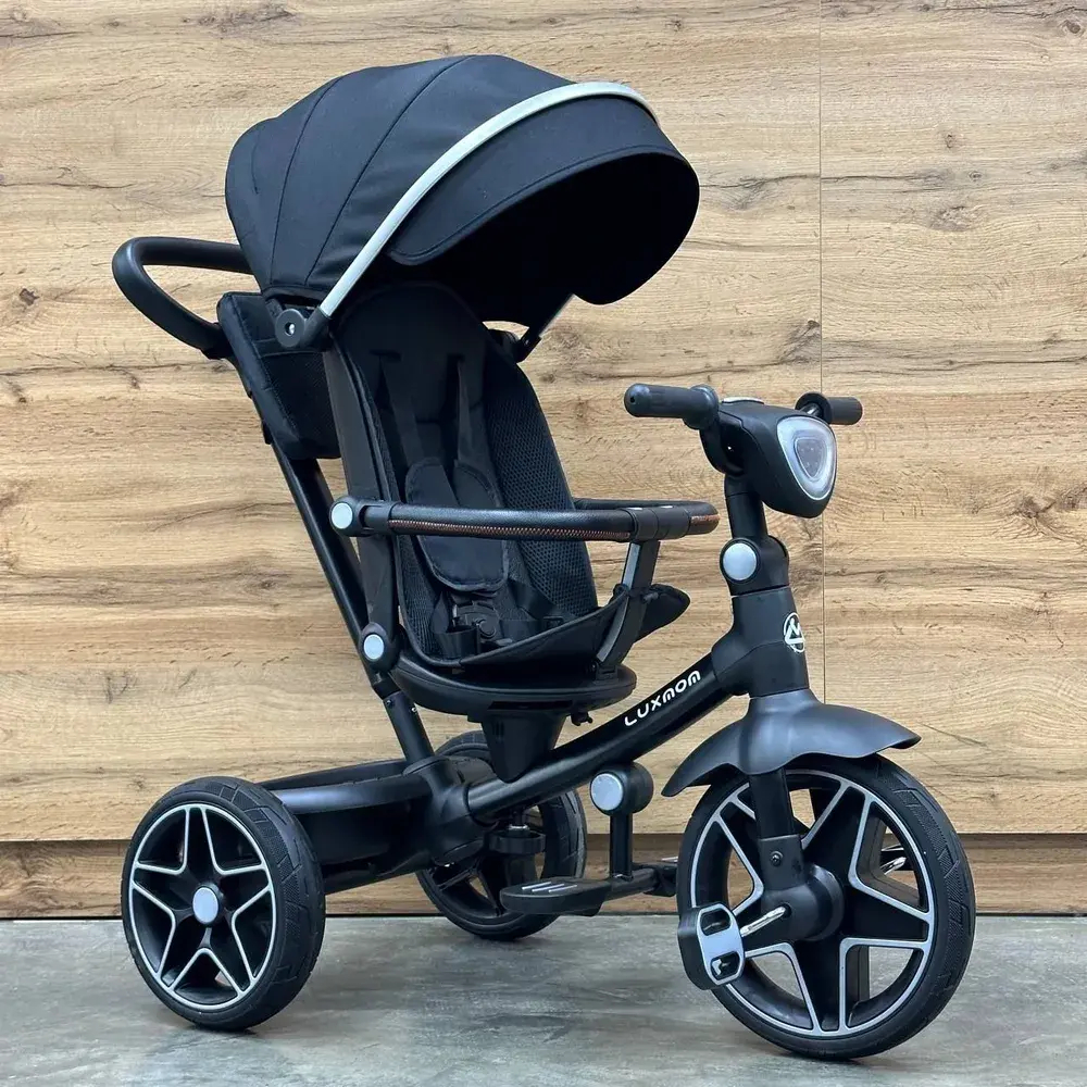 Трехколесный велосипед Luxmom 5511 черный