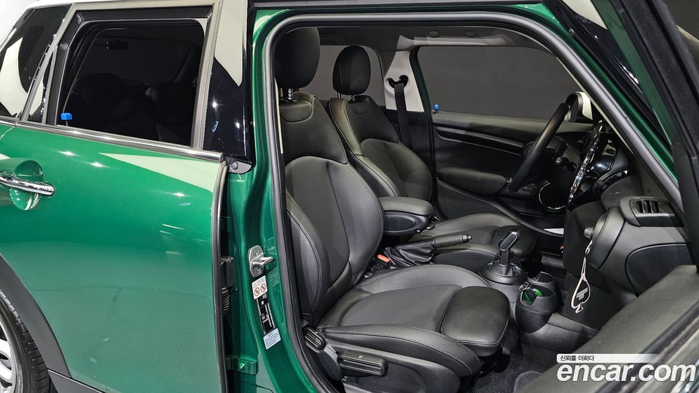 Mini Cooper 5 даерей HIGH (05.2021)