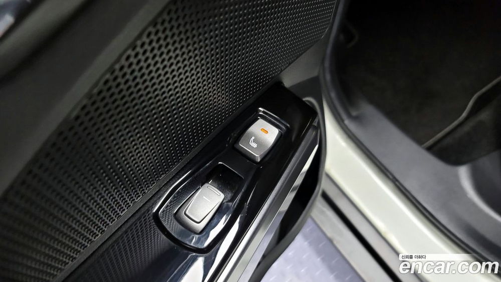 KG Mobility (Ssangyong) Very New Tivoli Бензин 1.5 2WD (05.2022)