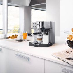 8-ми часовая аренда кофемашины Delonghi (с функцией Cappuccino)