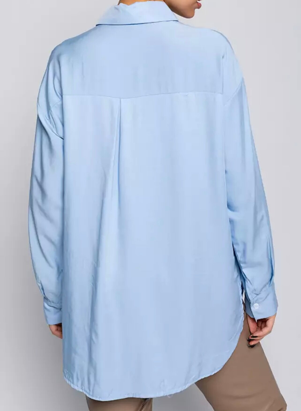 Рубашка женская голубая с длинным рукавом