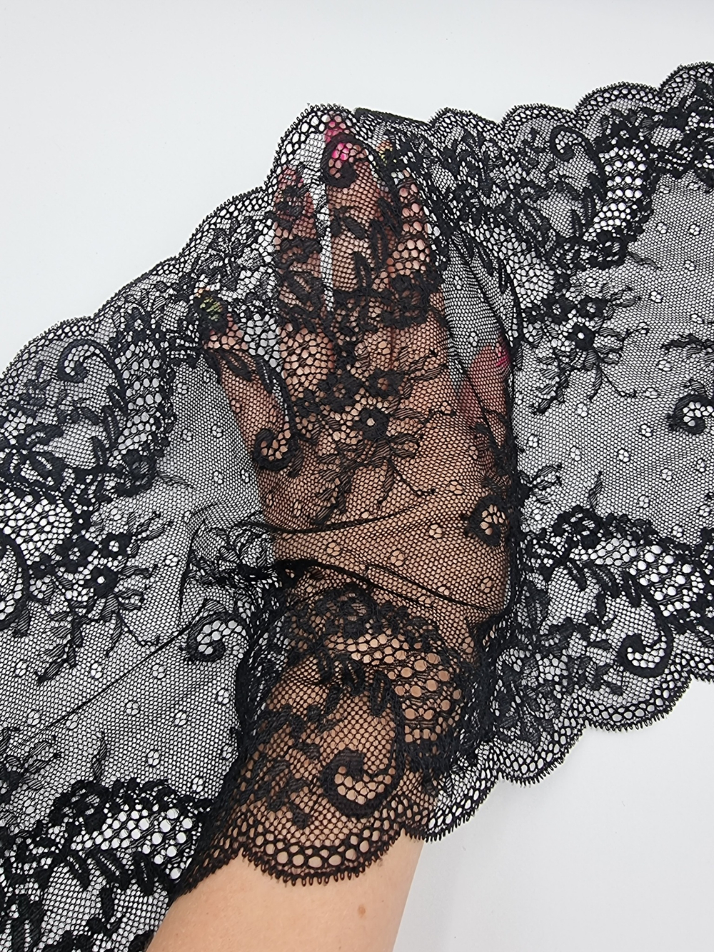 Кружево эластичное черное КС81 (22 см)