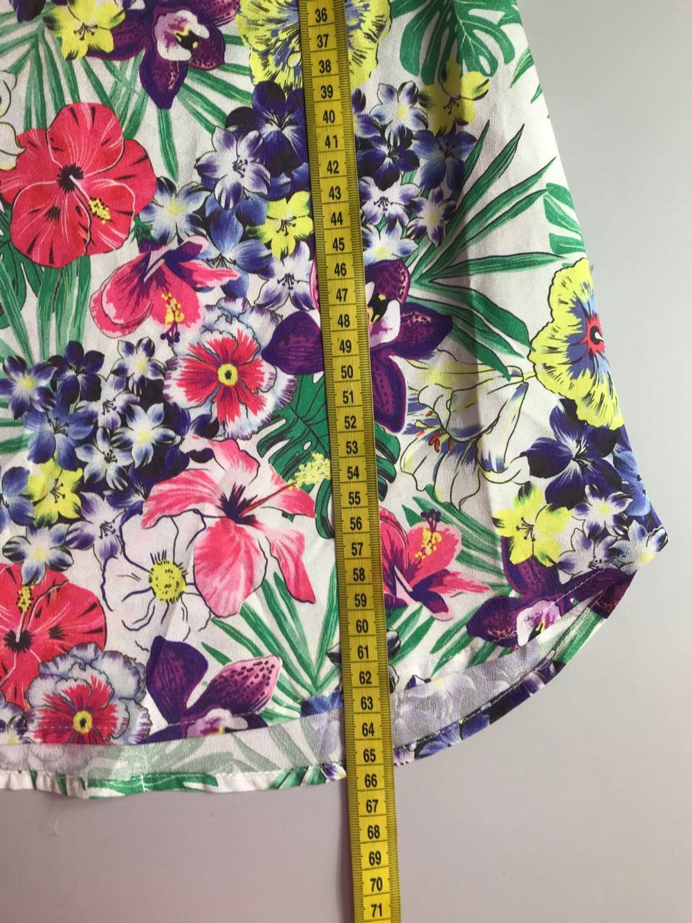 Топ яркий bestia для сочного лета 42-44 размер