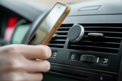 Магнитный держатель для смартфонов Cinch