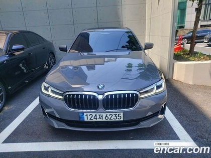 BMW 5 Series (G30) 520i Luxury (03.2021)