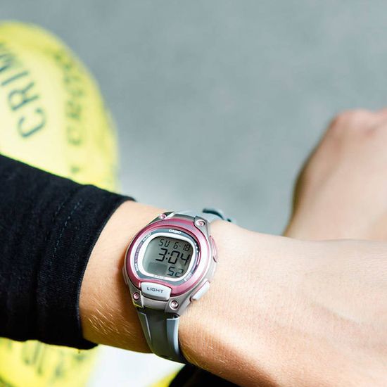 Наручные часы Casio Collection LW-203-8AVDF